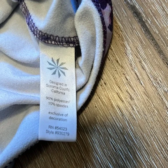 Athleta Quarter Zip Floral Pullover Size Medium - Picture 4 of 8